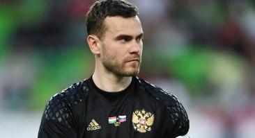 Пономарев посоветовал Акинфееву завершить карьеру после окончания сезона