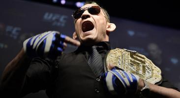 Бойцы UFC ставят на Фергюсона в бою с Оливейрой