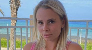 Австралийская теннисистка выставила на продажу свои интимные фотографии