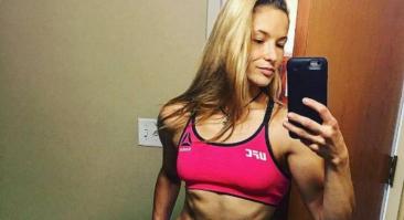 Боец UFC Марина Мороз «взорвала» сеть откровенным фото