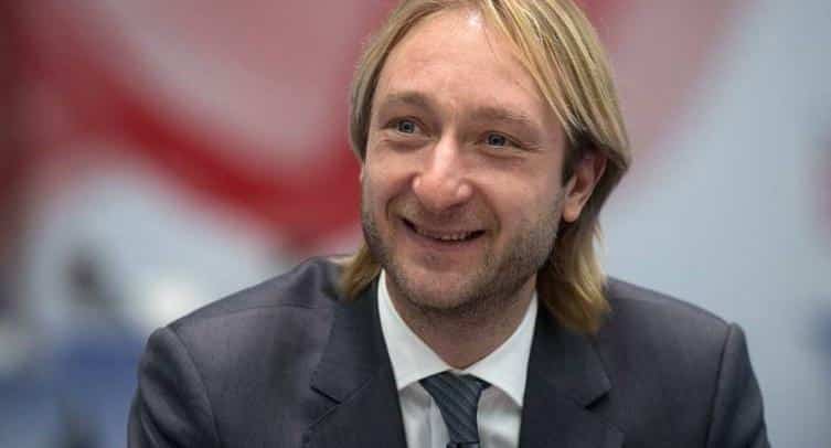 Плющенко вспомнил, как вместе с мамой собирал бутылки и сдавал