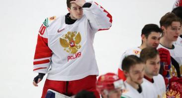 Вратарь сборной России Аскаров поставил рекорд по потерянным клюшкам в матчах МЧМ-2021