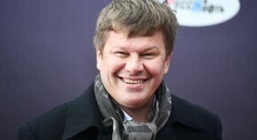 Губерниев поделился эмоциональной реакцией на долгожданную победу российских биатлонистов. Видео