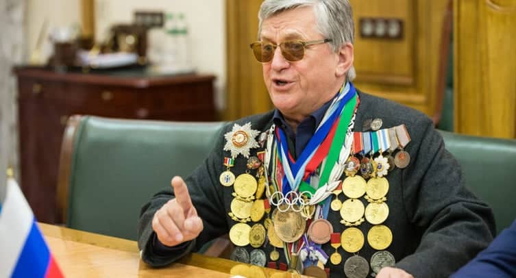 Александр Тихонов: «Я зову их всех «дерипасками»
