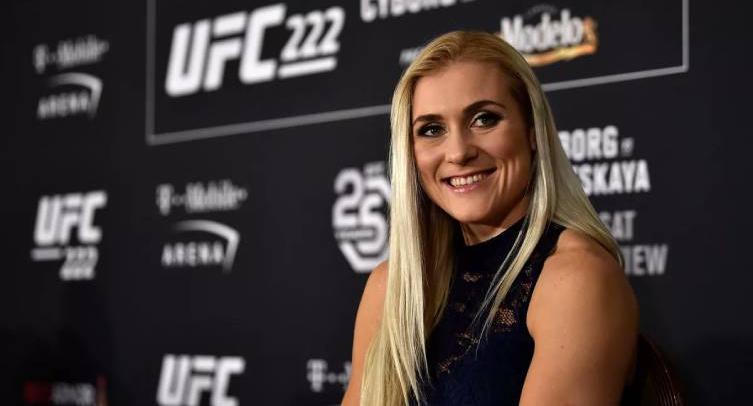 Дана Уайт прокомментировал победу россиянки в UFC