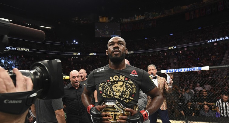 Джон Джонс рассказал о ходе переговоров с UFC насчет боя летом