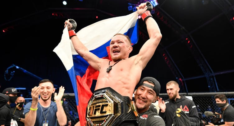 Чемпион UFC Ян поиздевался над соперником посредством видео и угодил в скандал
