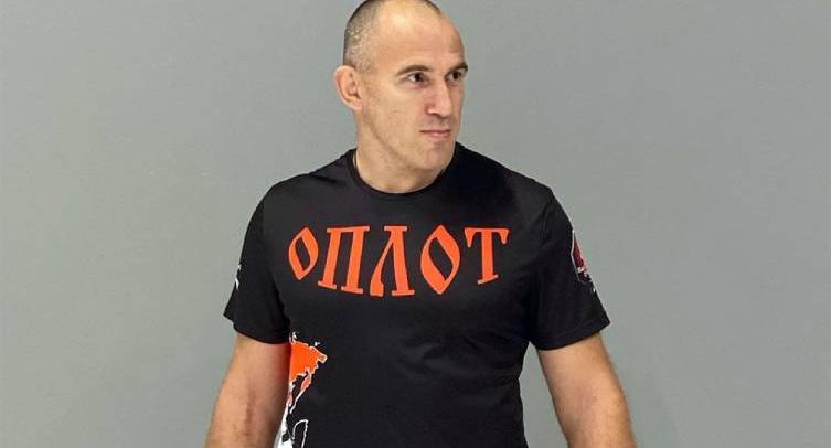 Определилась дата следующего поединка Олейника в UFC