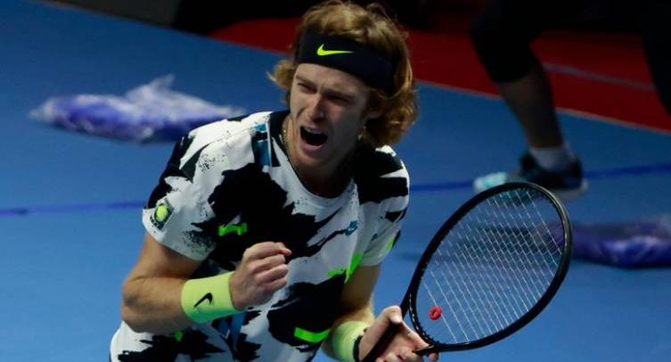 Андрей Рублев прошел в 1/8 Australian Open