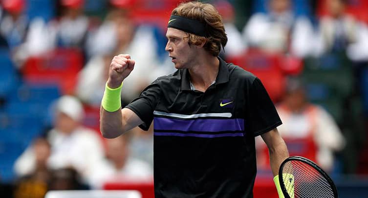 Рублев и Хачанов вышли в третий раунд Australian open