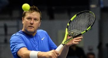 Спиридонов обвинил Кафельникова в ставках против себя самого. Теннисист намерен подать в суд