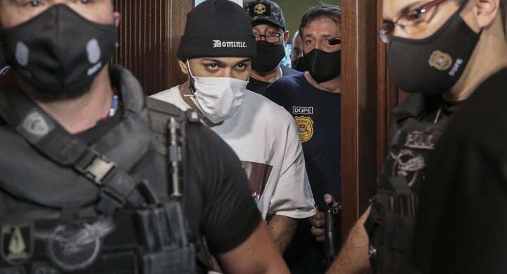 Бразильского форварда Габриэля Барбозу задержали в нелегальном казино