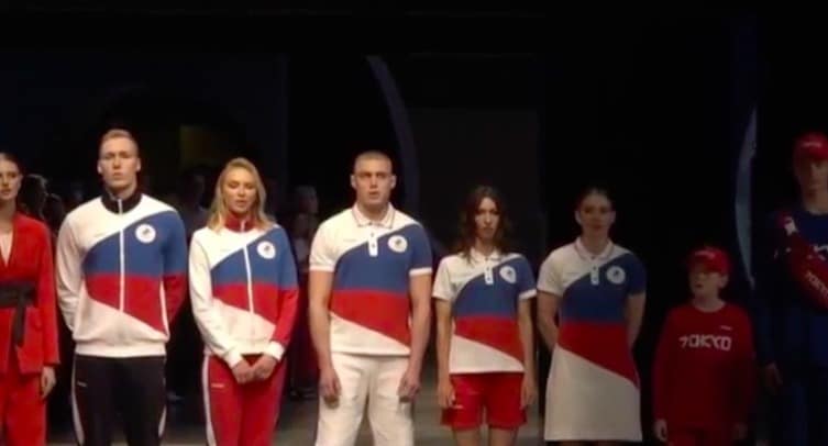 Олимпийский чемпион Васильев призвал хейтеров сборной России и ее формы для Токио купить мыло и веревку
