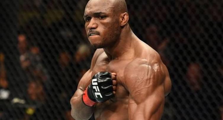 Усман жестко отправил в нокаут Масвидаля в рамках UFC 261