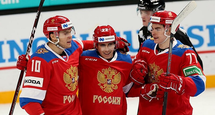 Толчинский и еще семь хоккеистов отсутствуют в заявке сборной России на ЧМ-2021