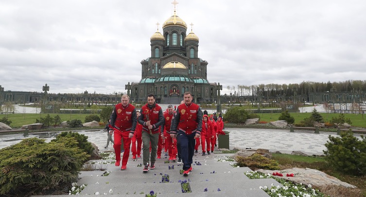 Сборная России по хоккею провела трогательные мероприятия в честь Дня победы