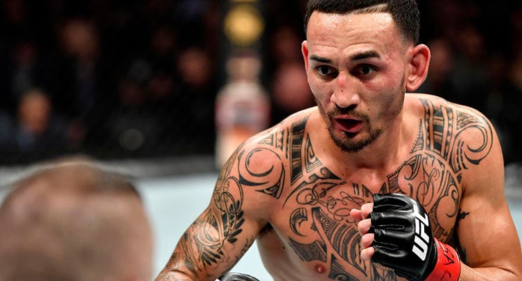 Бой Холлоуэя и Родригеза станет хэдлайнером вечера UFC 17 июля