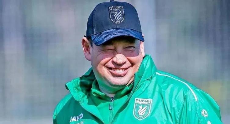 Слуцкий с юмором ответил пресс-службе «Рубина» на вопрос, когда у команды начнутся сборы