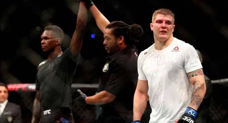 Веттори едва не набросился на Адесанью на пресс-конференции UFC 263. Видео