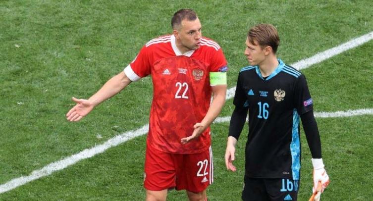Игнатьев признался, что его не удивил выход Сафонова в основном составе сборной России