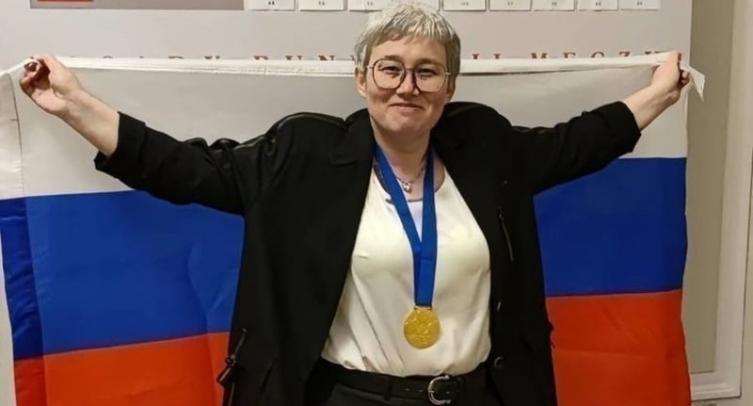 Тансыккужина ответила Слуцкой на обвинение в непрофессионализме за реакцию на убранный флаг