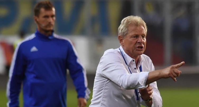 Петержела заявил, что Россия без проблем победит Данию на Евро