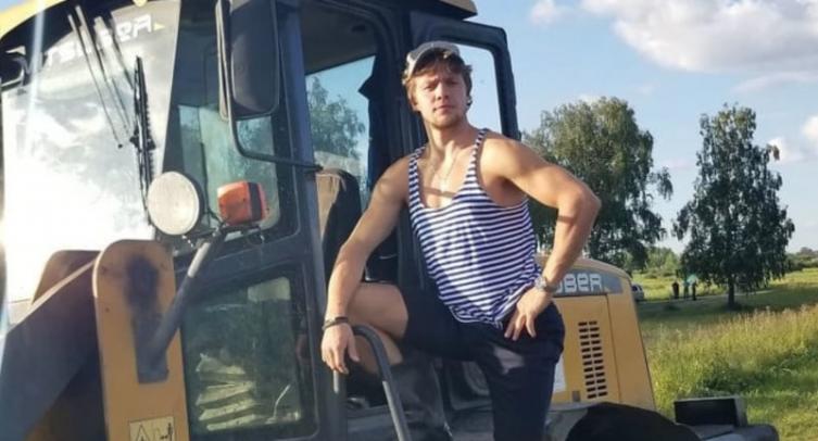 Звезда НХЛ Панарин отдыхает в родной Челябинской области под песни Круга
