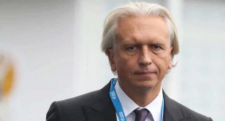 Дюков заявил, что контракт Карпина будет автоматически продлен при выполнении одного условия