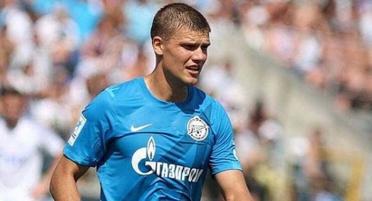 Российский хавбек «Шальке» Михайлов считает Игоря Денисова примером для подражания