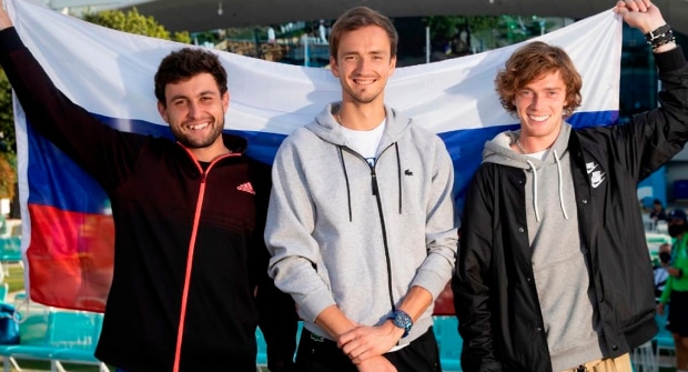 Три российских теннисиста входят в топ-10 букмекерских фаворитов Олимпиады