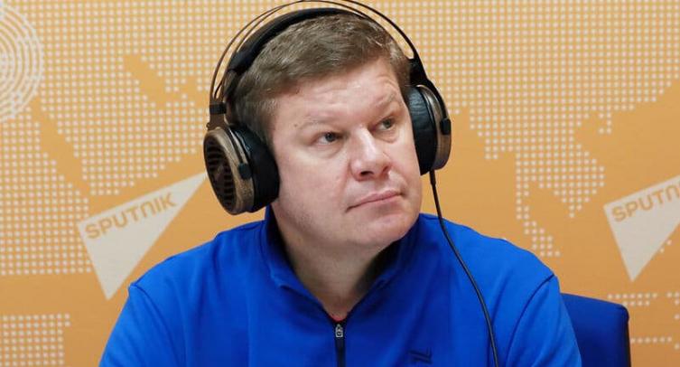 Губерниев заявил, что Карпин живёт по средствам, в отличие от Черчесова