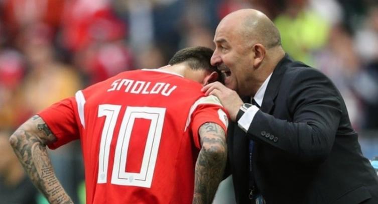 Смолов без слов отреагировал на резкие слова Черчесова о невызове на Евро-2020