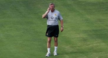 Рио Фердинанд заявил, что Фергюсон все время разговаривал со своим букмекером на тренировках