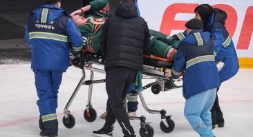 Форвард сборной России Воронков потерял сознание в ходе «зеленого дерби» КХЛ и попал в больницу