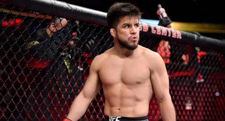 Сехудо обвинил президента UFC Уайта в том, что он отказывается ему платить запрашиваемые деньги