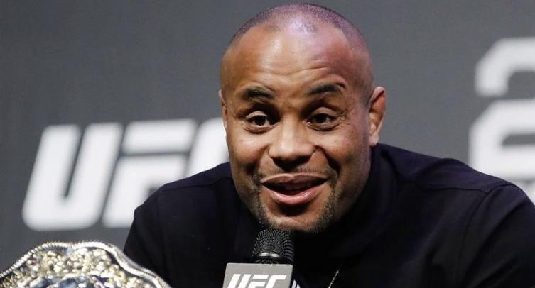 Кормье сделал прогноз на будущее Махачева и Чимаева в UFC на 2022 год