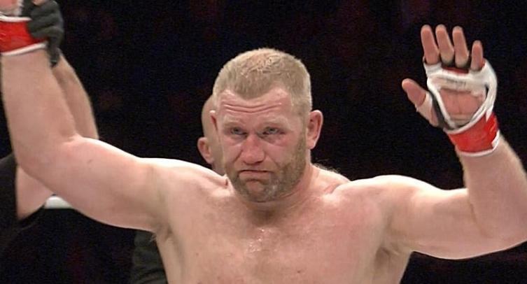 Харитонов подписал улучшенный контракт с Bellator