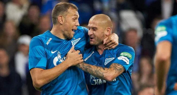 Дзюба рассказал, как согласился играть в защите за «Зенит»