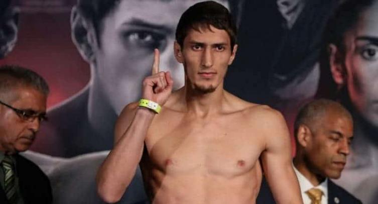 19 февраля Абдуллаев проведёт с Линаресом претендентский бой WBC