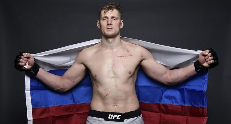 19 марта Волков проведёт бой против Аспинэлла на UFC Fight Night 204