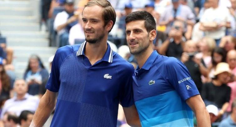 Медведев значительно сократил отставание от Джоковича в рейтинге ATP