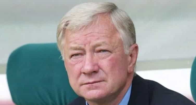 Тренер Игнатьев заявил, что решение ФИФА должно устраивать Россию