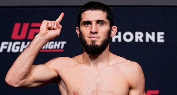 Махачев победил Грина техническим нокаутом в первом раунде на турнире UFC Вегас 49