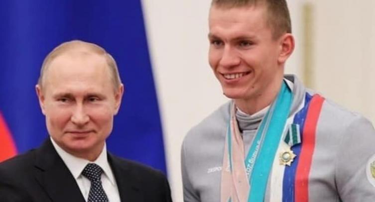 Большунов прокомментировал свой отказ от встречи с Путиным после триумфа на ОИ-2022