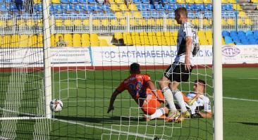 «Энергетик»-БГУ пропустил четыре безответных мяча от «Торпедо»-БелАЗа, «Неман» обыграл «Слуцк»
