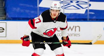 Команда Шаранговича уступает «Каролине» в серии 1/4 плей-офф НХЛ 0-2. В третьей игре на победу «Нью-Джерси» дают 2,2