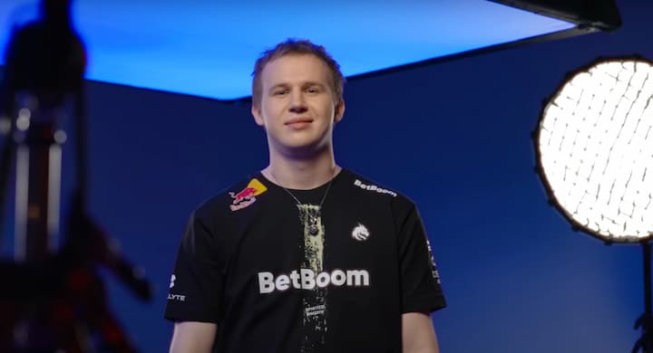 Белорусский киберcпортсмен может впервые выиграть чемпионат мира по CS 2. Какие шансы на успех?