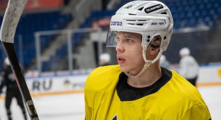 «Быстрее надо думать». Нападающий «Адмирала» Мальцев сравнил уровень КХЛ и ВХЛ