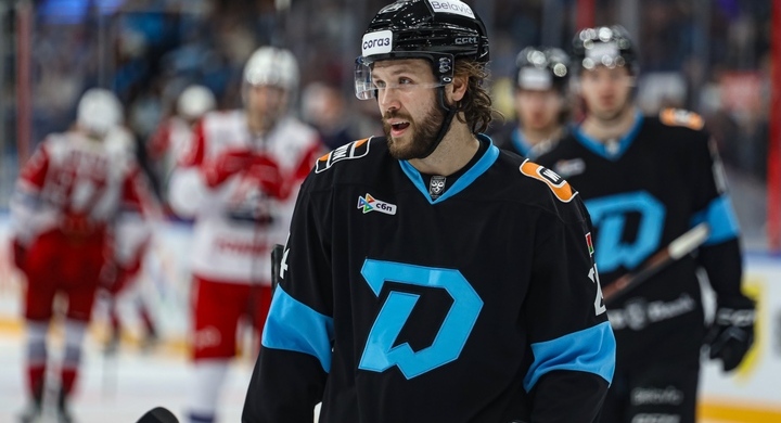 «Впереди двадцать игр, готовимся к плей-офф». Защитник минского «Динамо» Тай Смит — о разгроме «Шанхай Дрэгонс»